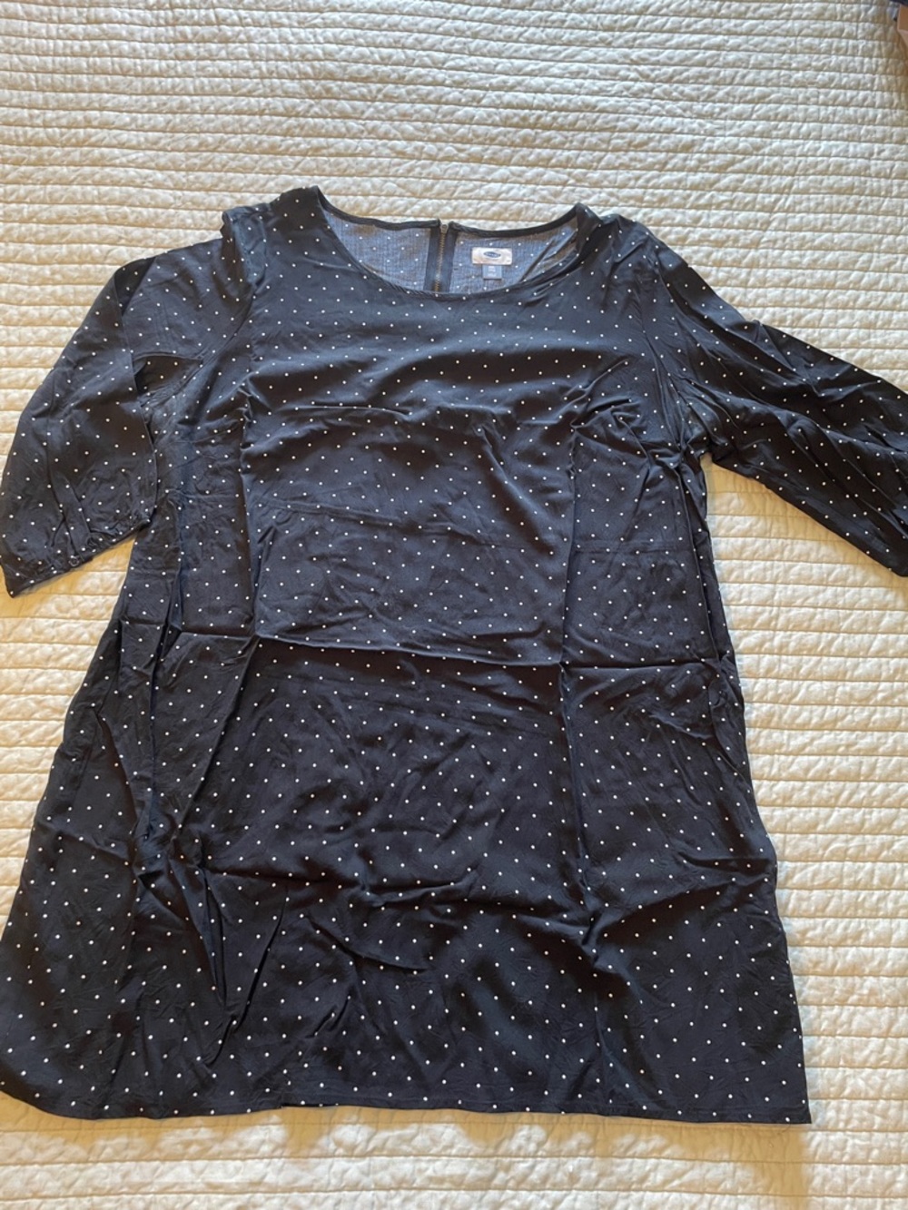 Old Navy Black Dress with White Polka Dots - 3-/4 Sleeve